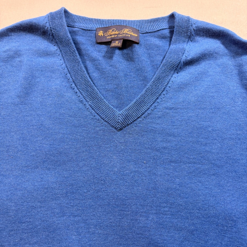 Brooks Brothers V-Neck Sweater Mens Medium Blue Supima Cotton Lightweight Knit